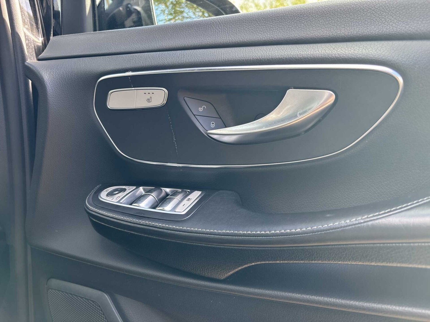 Used Mercedes-Benz V-Class 2023 for sale - 77488744: Photo 20