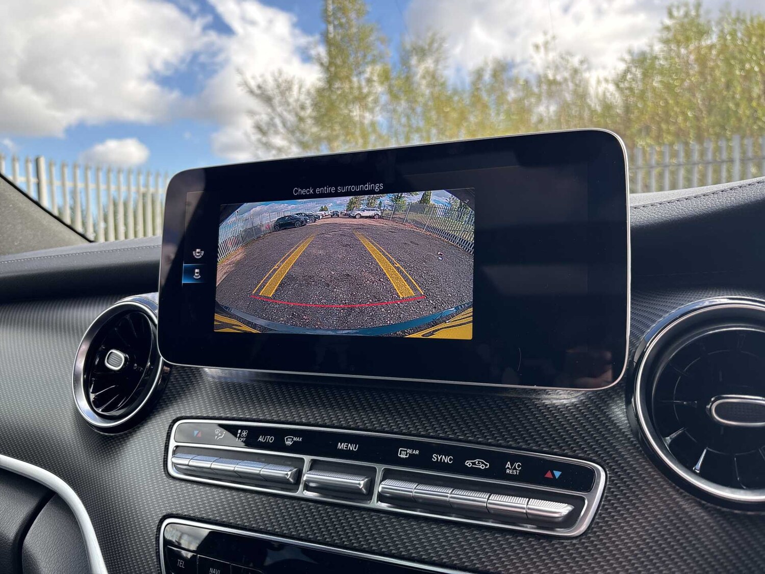 Used Mercedes-Benz V-Class 2023 for sale - 77488744: Photo 21