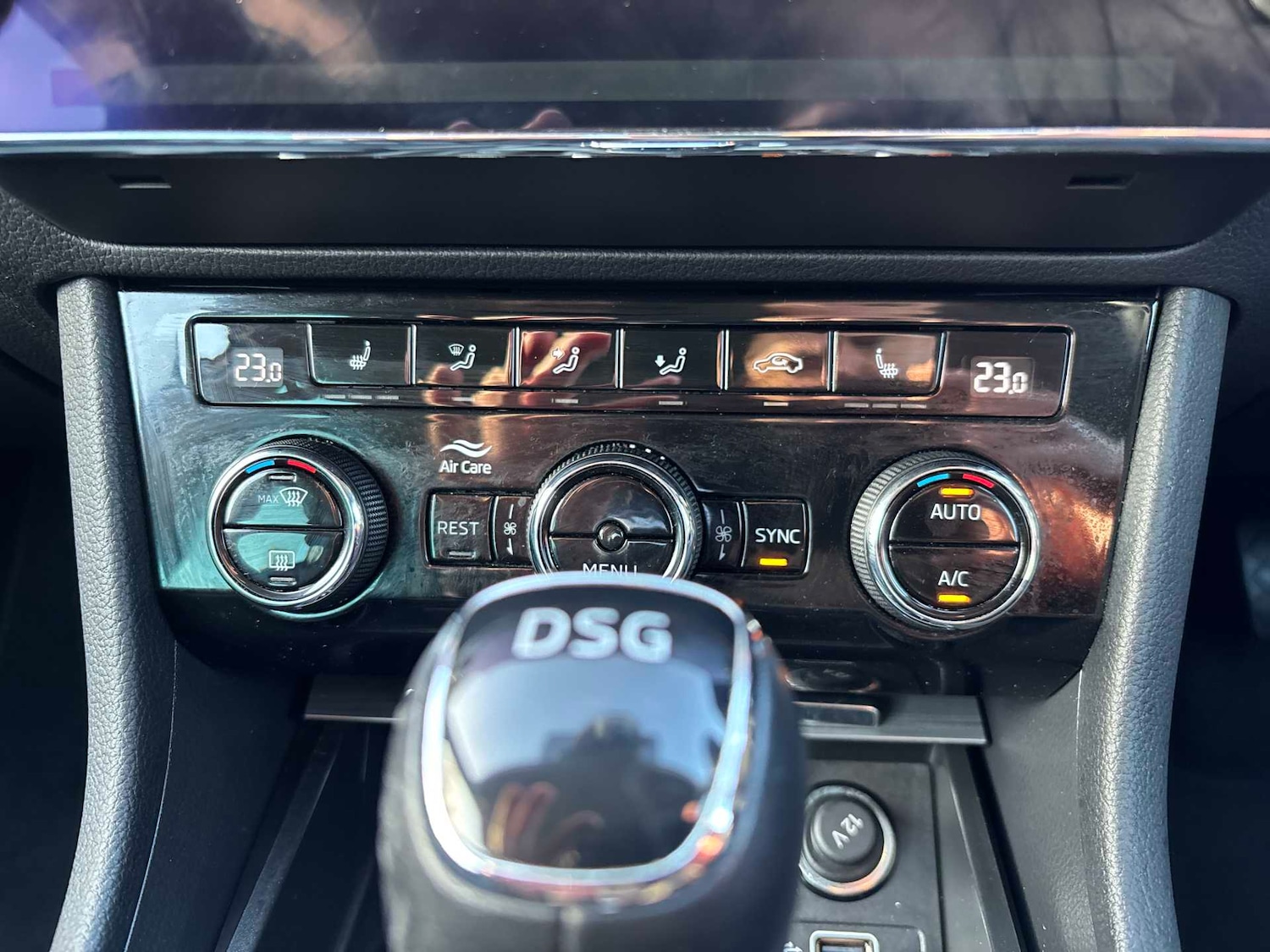 Used Skoda Superb 2020 for sale - 76402458: Photo 11