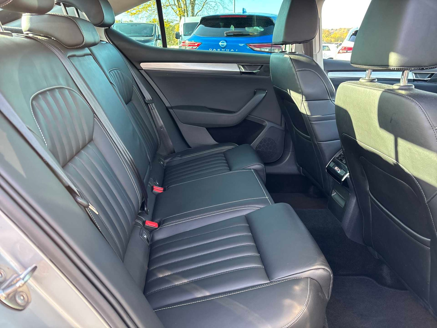 Used Skoda Superb 2020 for sale - 76402458: Photo 15