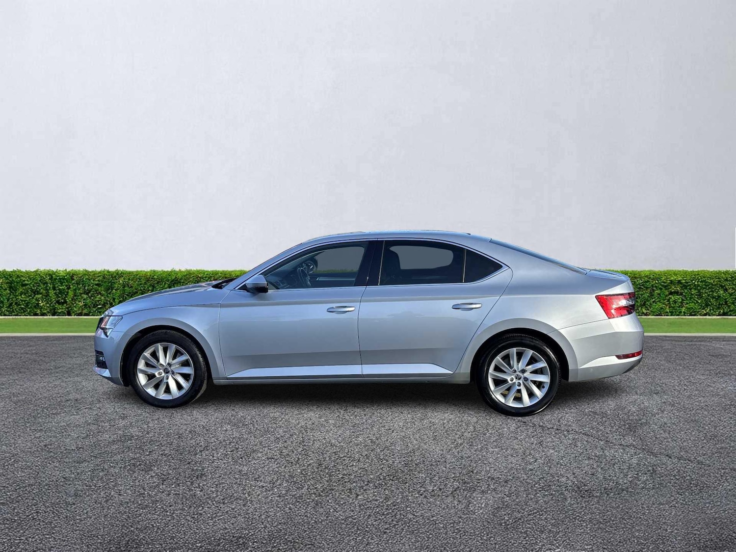 Used Skoda Superb 2020 for sale - 76402458: Photo 18