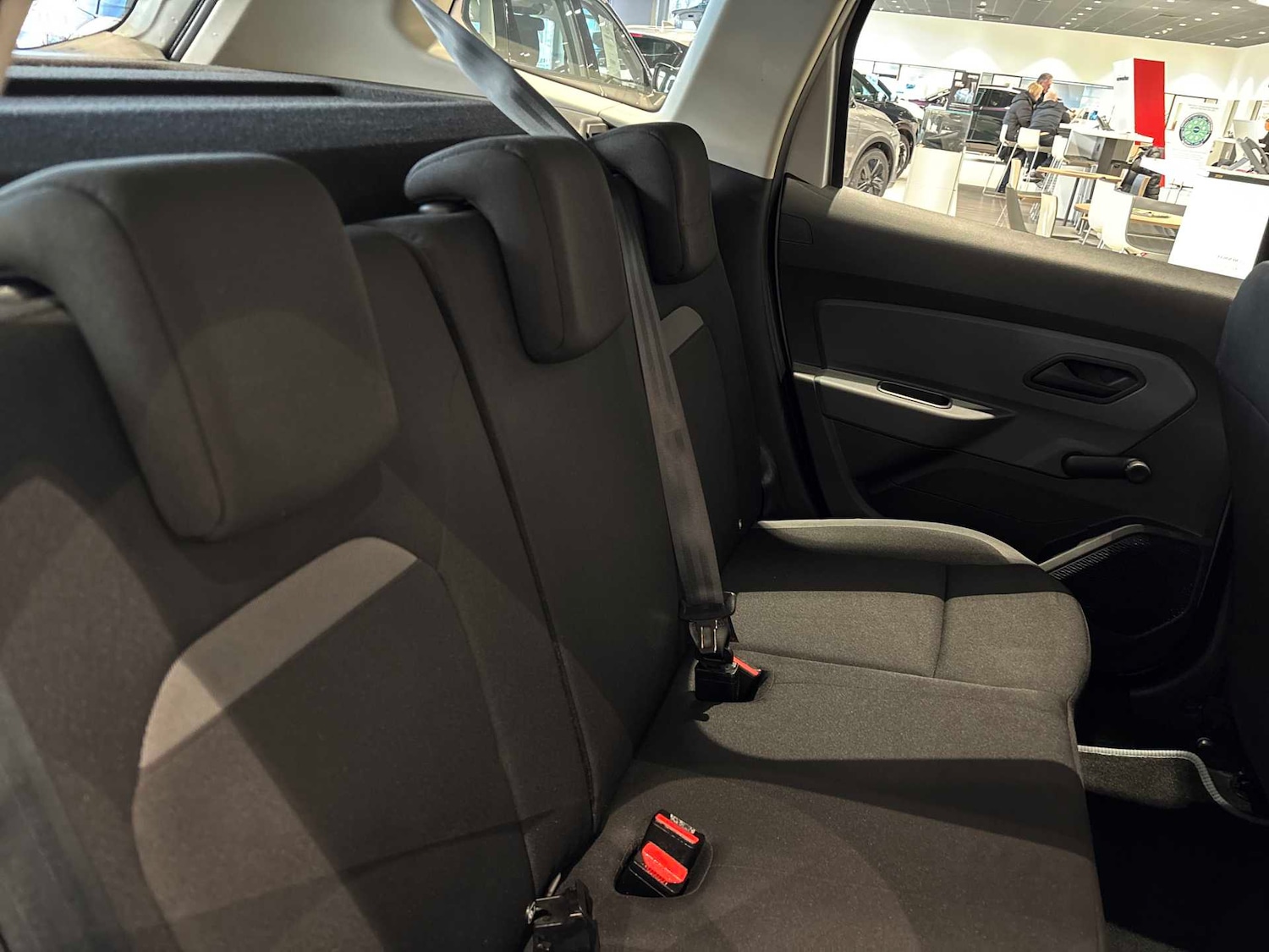 Used Dacia Duster 2018 for sale - 77528912: Photo 15