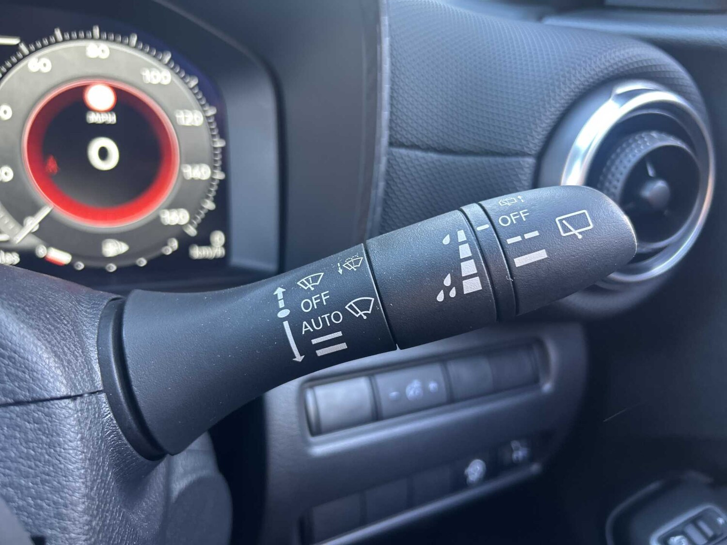 Used Nissan Juke 2024 for sale - 75996373: Photo 25