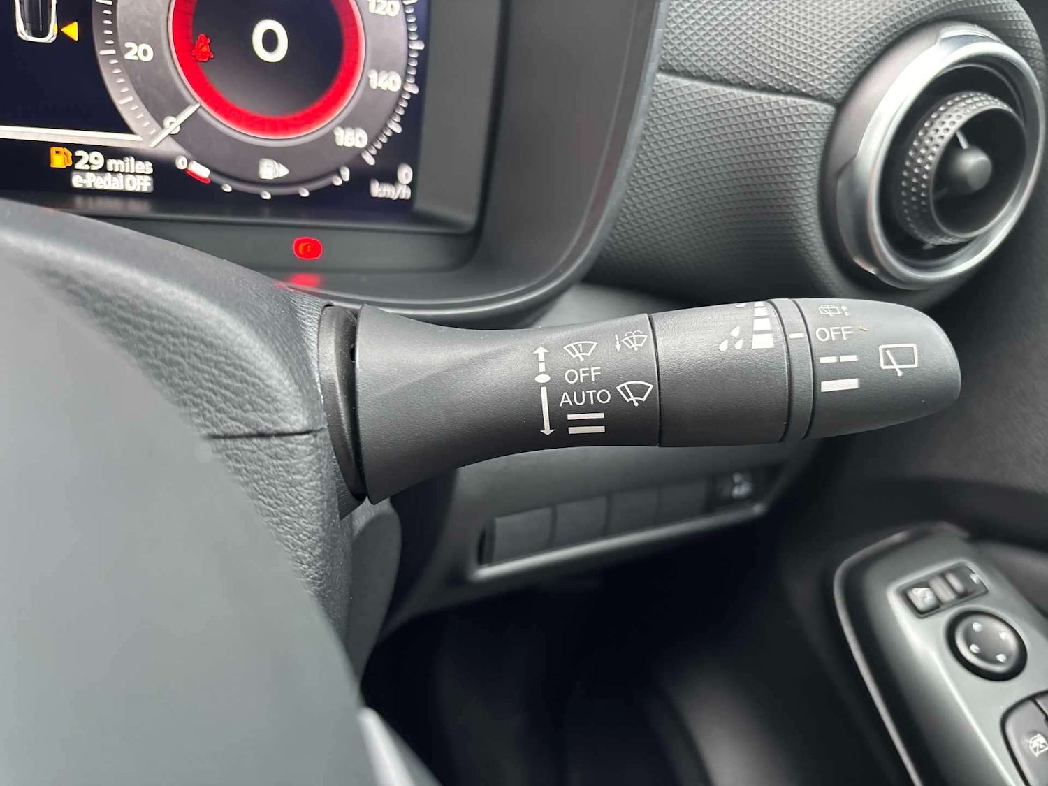 Used Nissan Juke 2025 for sale - 77845303: Photo 17