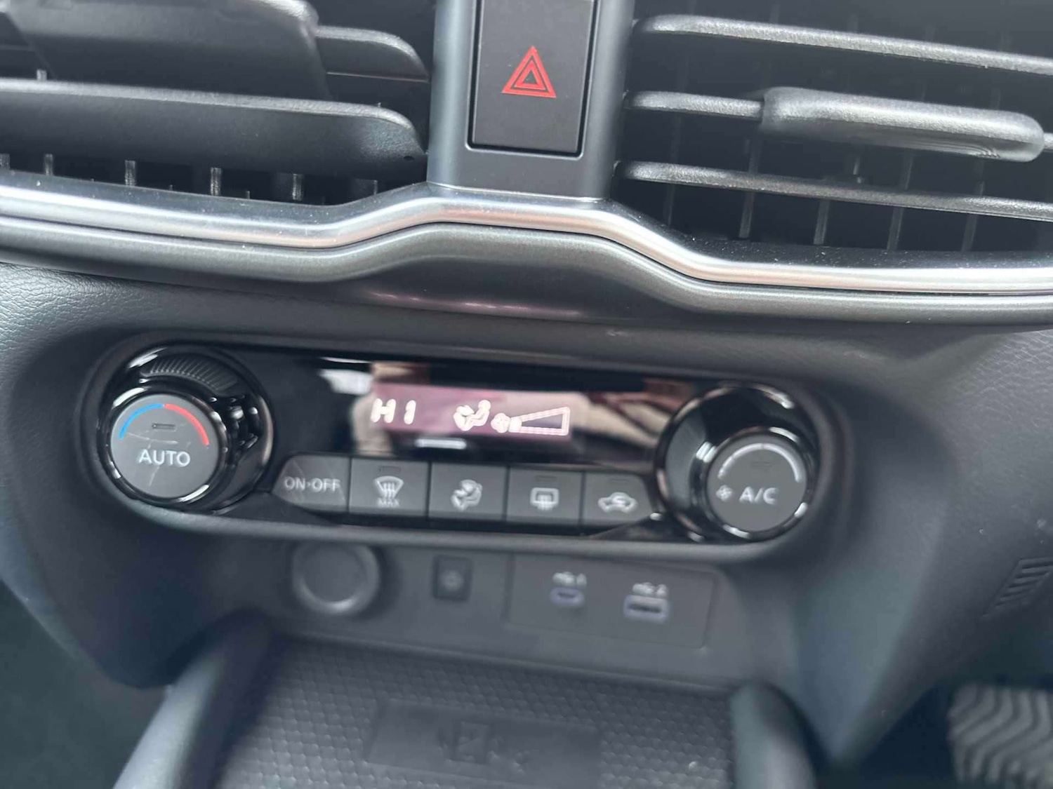 Used Nissan Juke 2025 for sale - 77845303: Photo 24