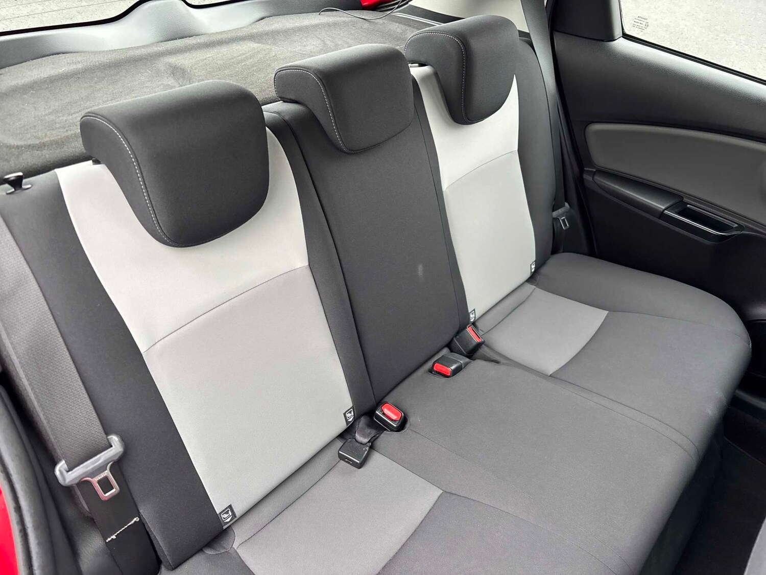 Used Toyota Yaris 2019 for sale - 77676365: Photo 15