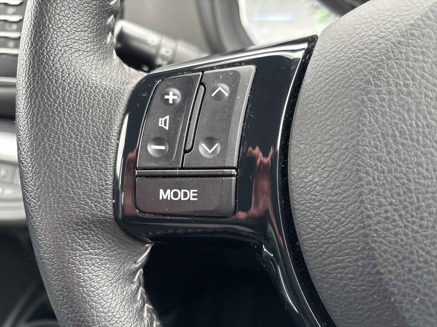 Used Toyota Yaris 2019 for sale - 77676365: Photo 24