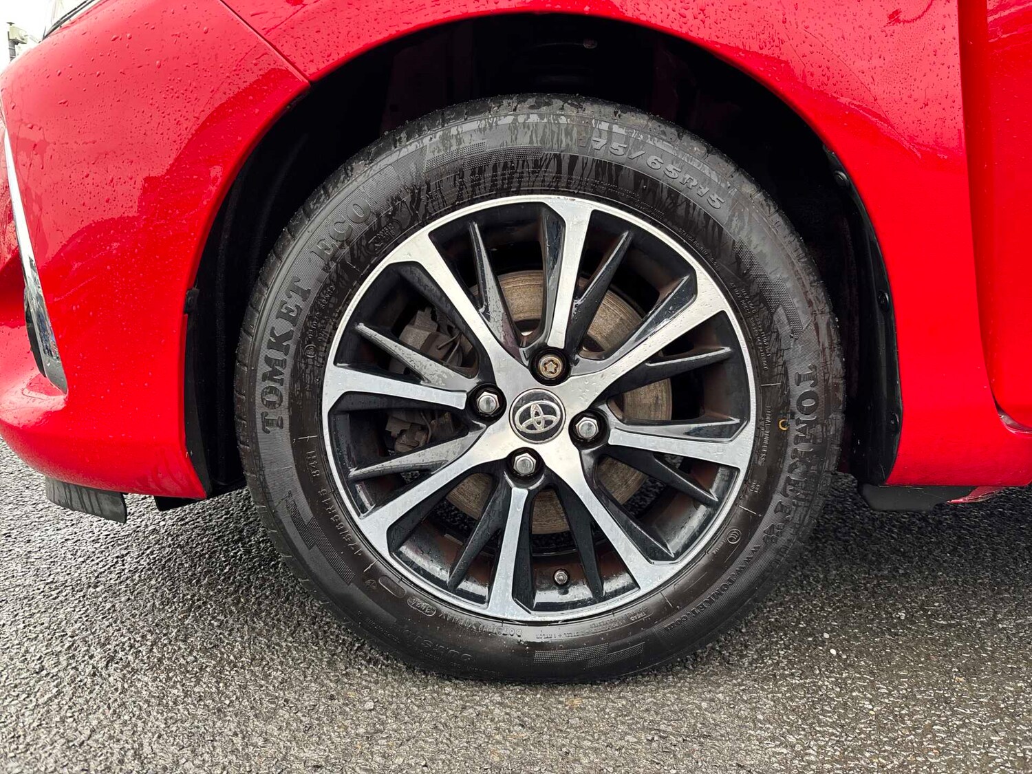 Used Toyota Yaris 2019 for sale - 77676365: Photo 6