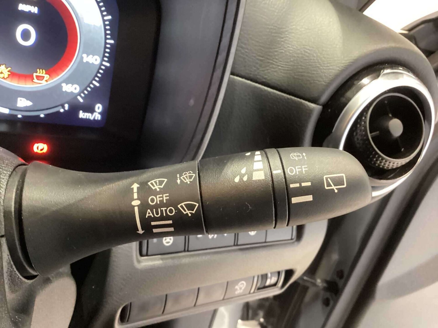 Used Nissan Juke 2025 for sale - 77916120: Photo 25