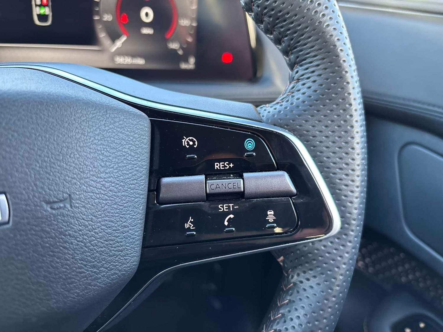 Used Nissan ARIYA 2024 for sale - 76439811: Photo 22