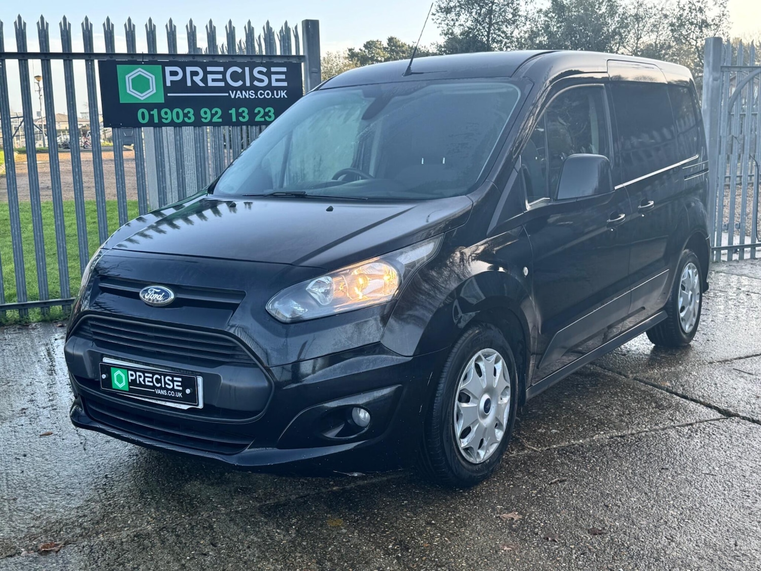 Used Ford Transit Connect 2015 for sale - 77143890: Photo 3