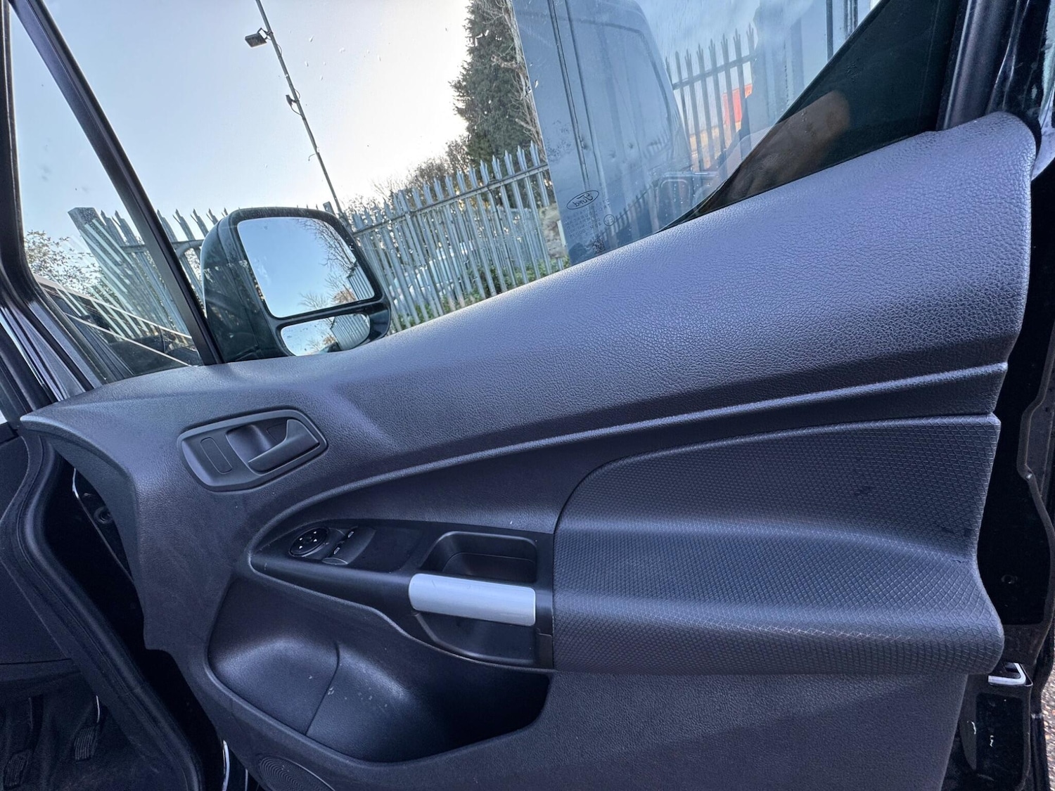 Used Ford Transit Connect 2015 for sale - 77143890: Photo 34