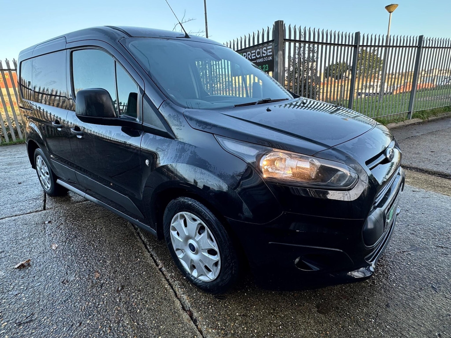 Used Ford Transit Connect 2015 for sale - 77143890: Photo 6