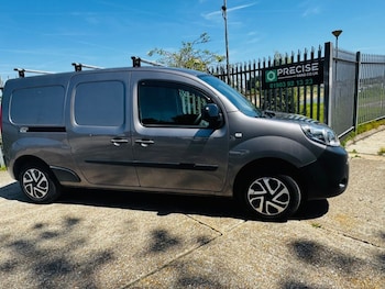 Used Renault Kangoo 2017 for sale - 78682377: Photo