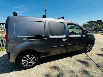 Used Renault Kangoo 2017 for sale - 78682377: Photo