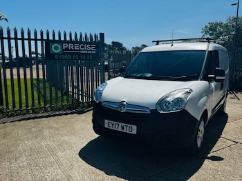 Used Vauxhall Combo 2017 for sale - 78682366: Photo