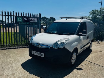 Used Vauxhall Combo 2017 for sale - 78682366: Photo