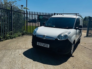 Used Vauxhall Combo 2017 for sale - 78682366: Photo