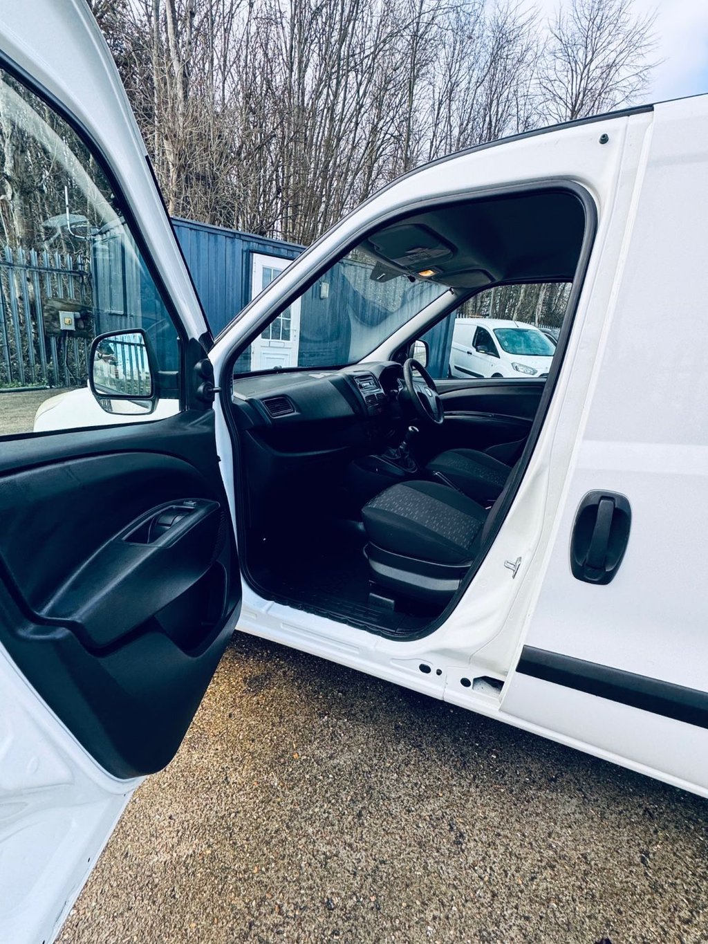 Used Vauxhall Combo 2013 for sale - 77436845: Photo 6