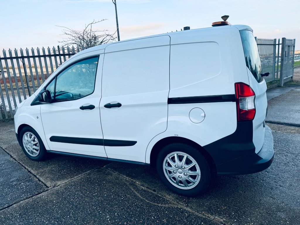 Used Ford Transit Courier 2017 for sale - 77378687: Photo 18