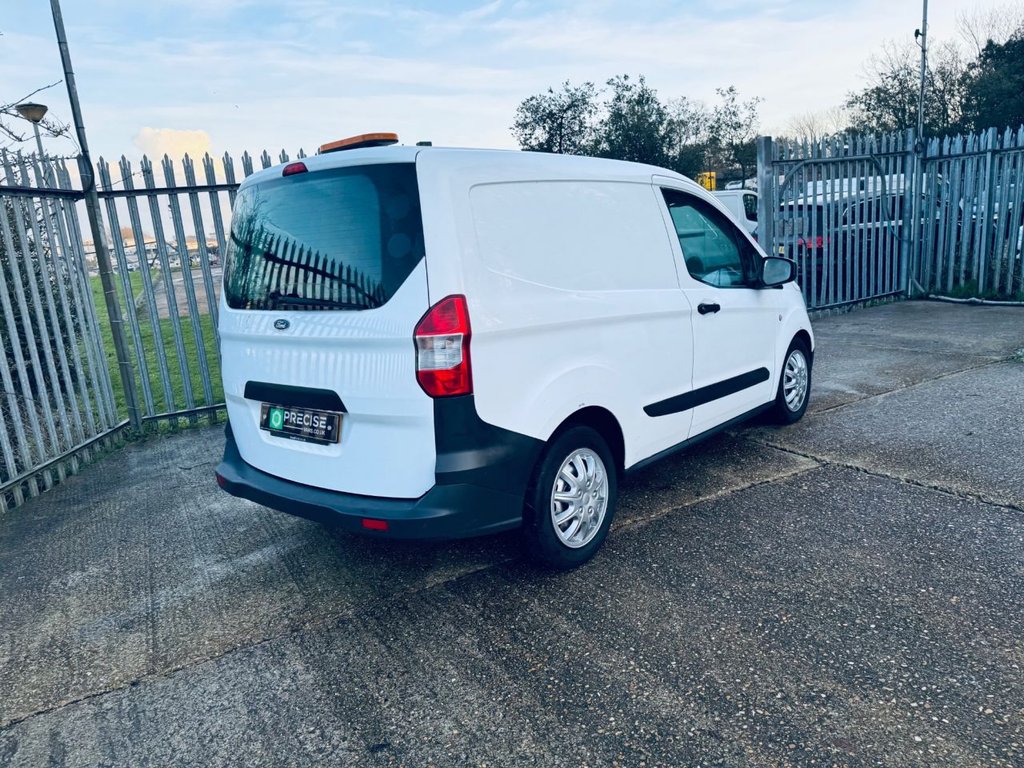 Used Ford Transit Courier 2017 for sale - 77378687: Photo 37