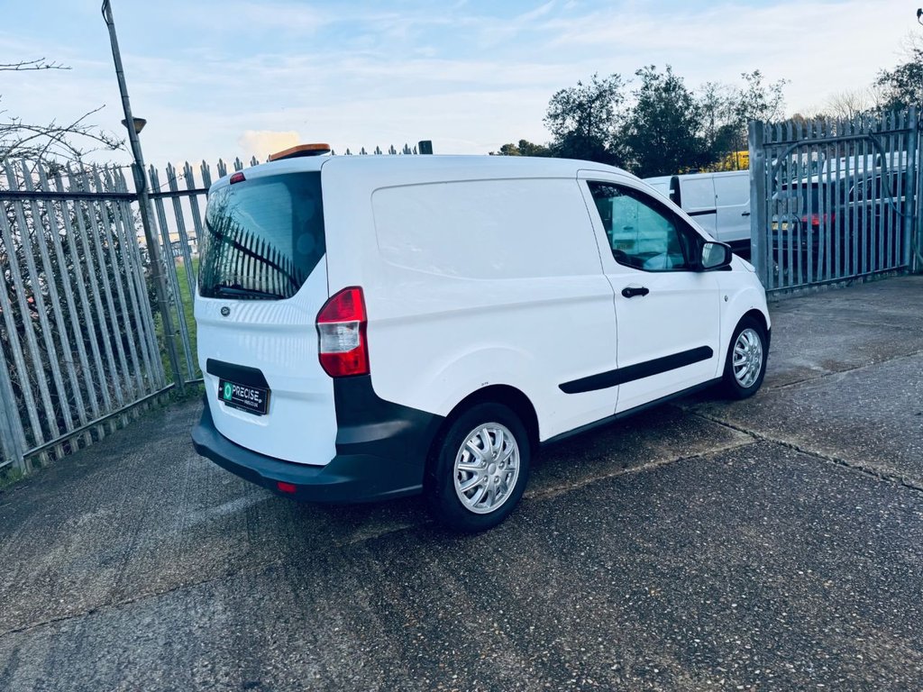 Used Ford Transit Courier 2017 for sale - 77378687: Photo 38