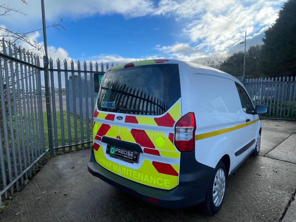 Used Ford Transit Courier 2017 for sale - 77378687: Photo 4
