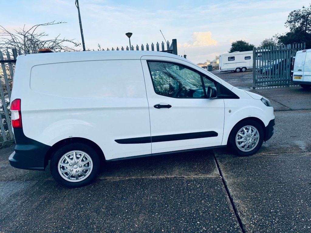 Used Ford Transit Courier 2017 for sale - 77378687: Photo 44