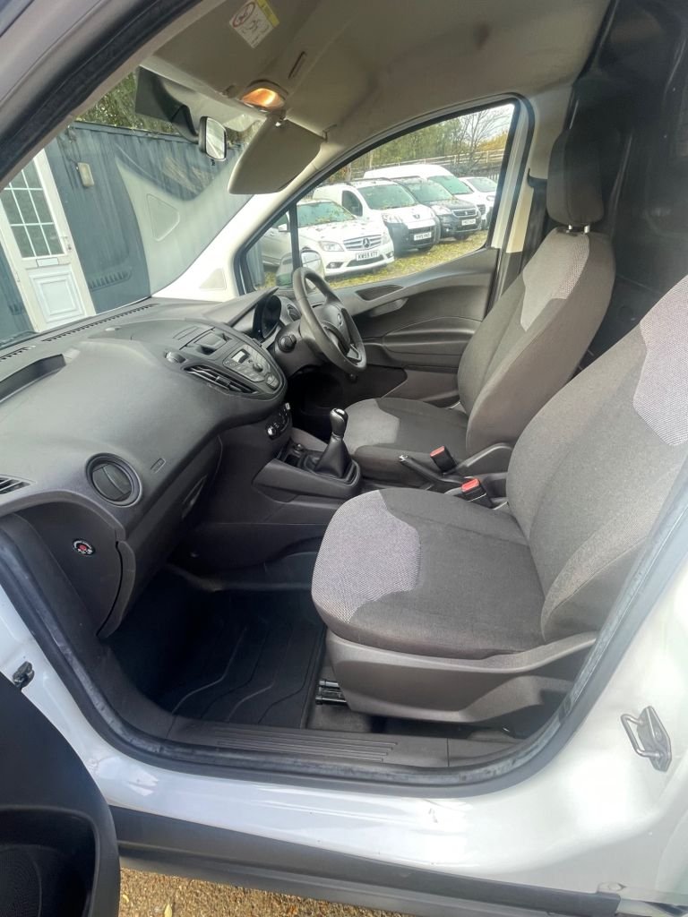 Used Ford Transit Courier 2017 for sale - 77378687: Photo 50