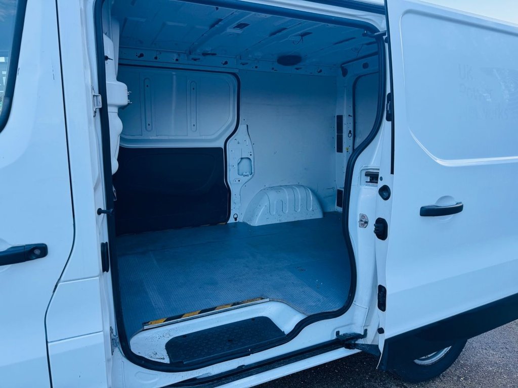 Used Vauxhall Vivaro 2014 for sale - 77378686: Photo 38