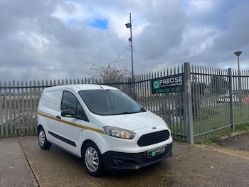 Used Ford Transit Courier 2017 for sale - 78444430: Photo
