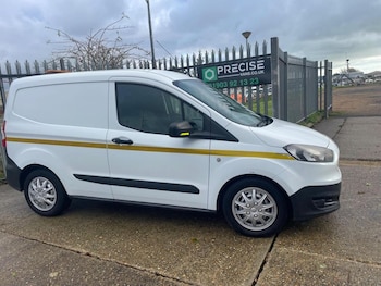 Used Ford Transit Courier 2017 for sale - 78444430: Photo