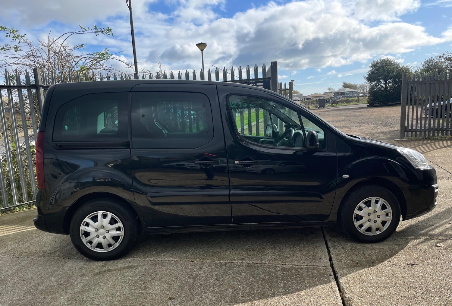 Used Peugeot Partner Tepee 2018 for sale - 77144572: Photo 40