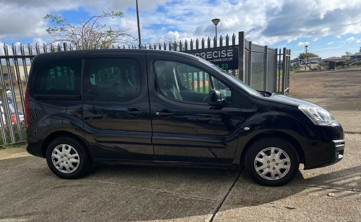 Used Peugeot Partner Tepee 2018 for sale - 77144572: Photo 42