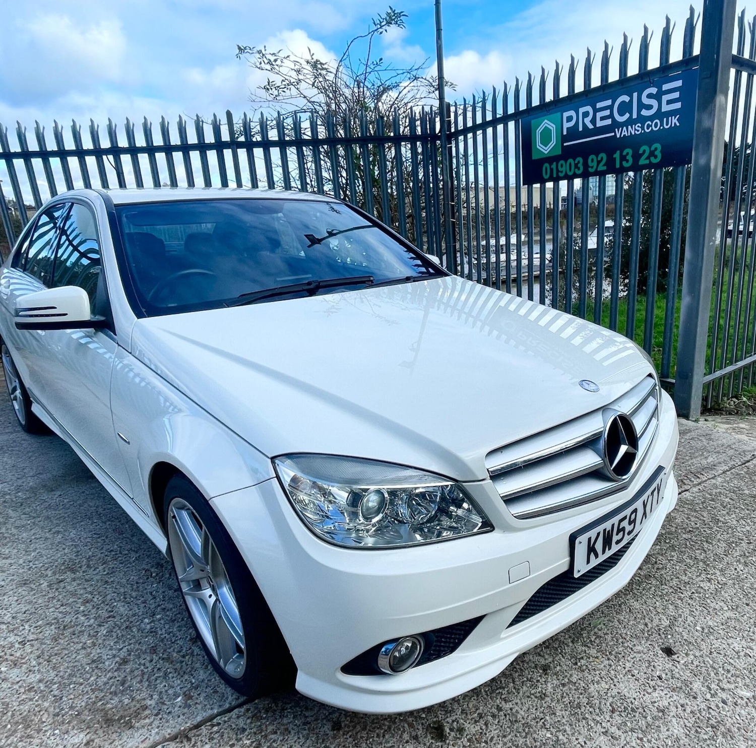 Used Mercedes-Benz C Class 2010 for sale - 77144620: Photo 11