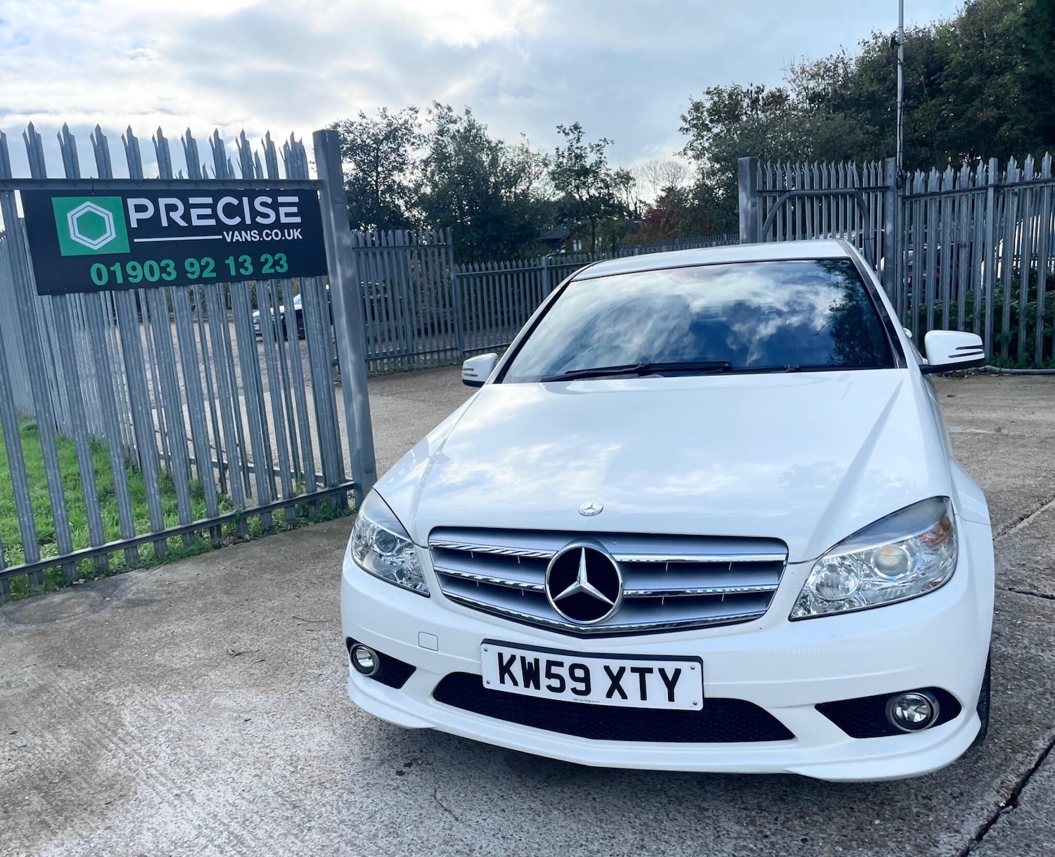 Used Mercedes-Benz C Class 2010 for sale - 77144620: Photo 15