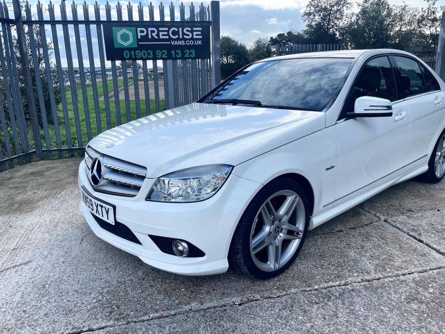 Used Mercedes-Benz C Class 2010 for sale - 77144620: Photo 16