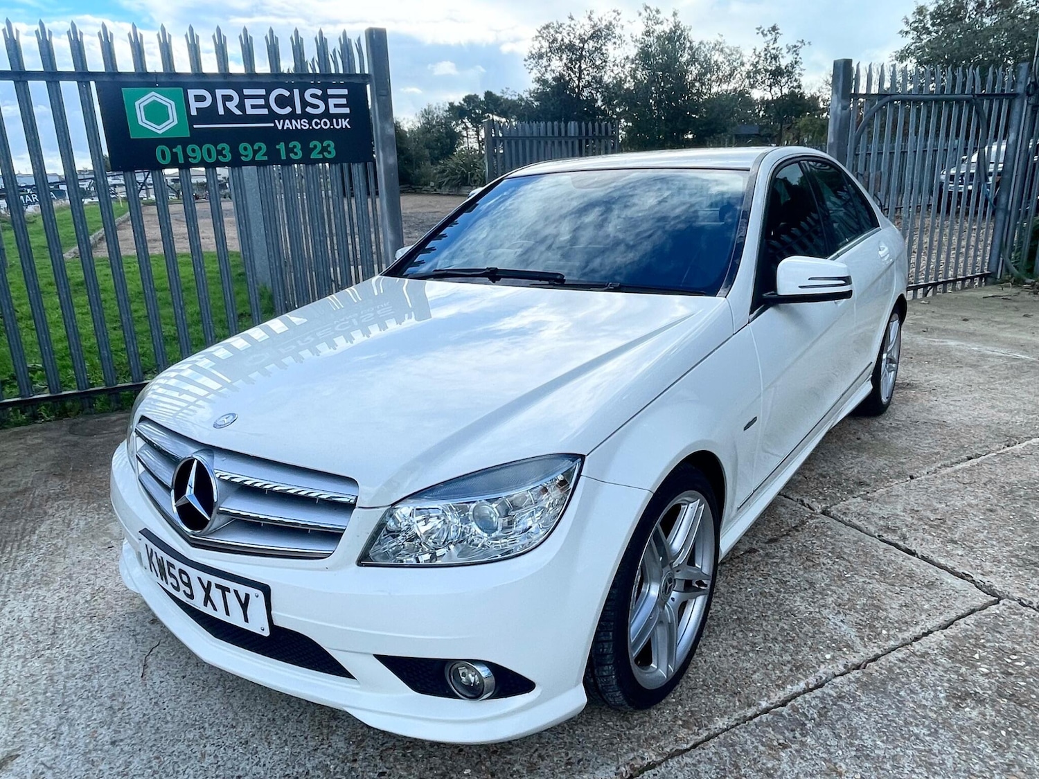 Used Mercedes-Benz C Class 2010 for sale - 77144620: Photo 20