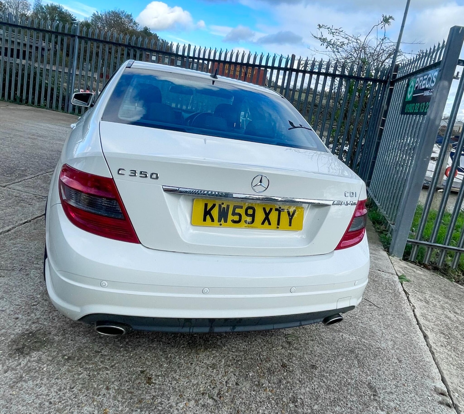 Used Mercedes-Benz C Class 2010 for sale - 77144620: Photo 32