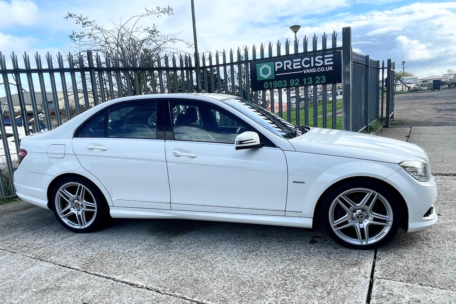 Used Mercedes-Benz C Class 2010 for sale - 77144620: Photo 34