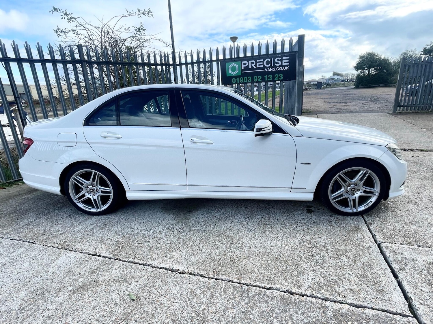Used Mercedes-Benz C Class 2010 for sale - 77144620: Photo 37