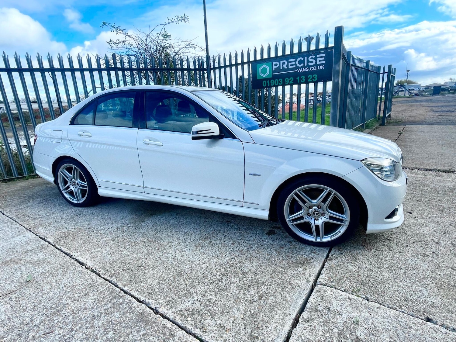 Used Mercedes-Benz C Class 2010 for sale - 77144620: Photo 71