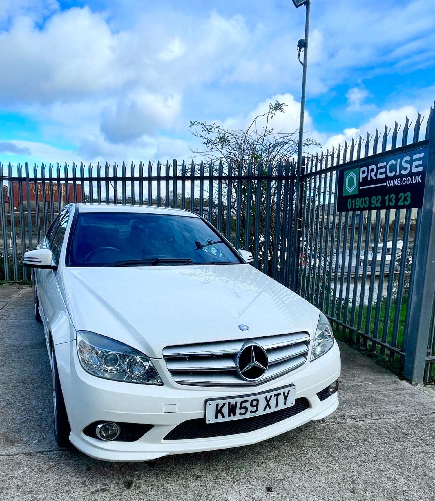 Used Mercedes-Benz C Class 2010 for sale - 77144620: Photo 72