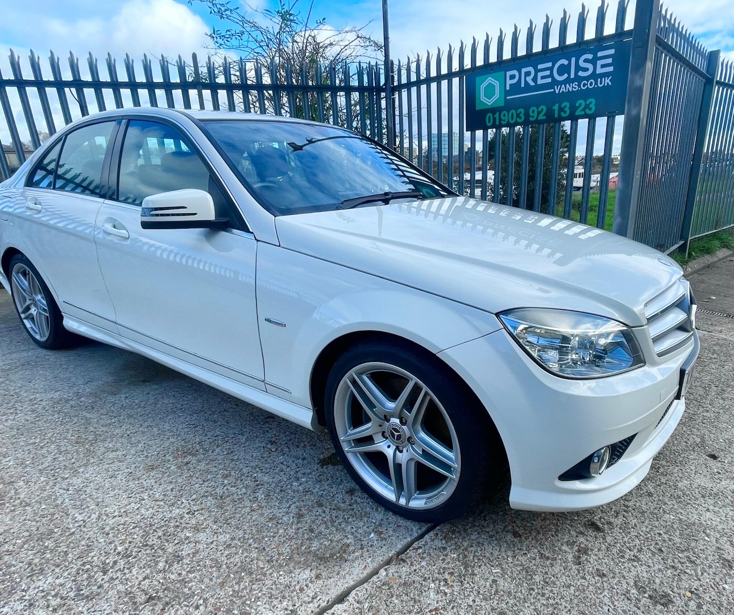 Used Mercedes-Benz C Class 2010 for sale - 77144620: Photo 9