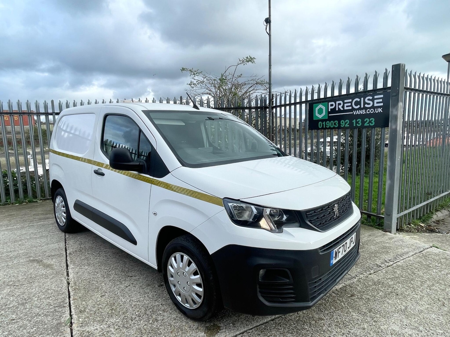 Used Peugeot Partner 2020 for sale - 77143975: Photo 15