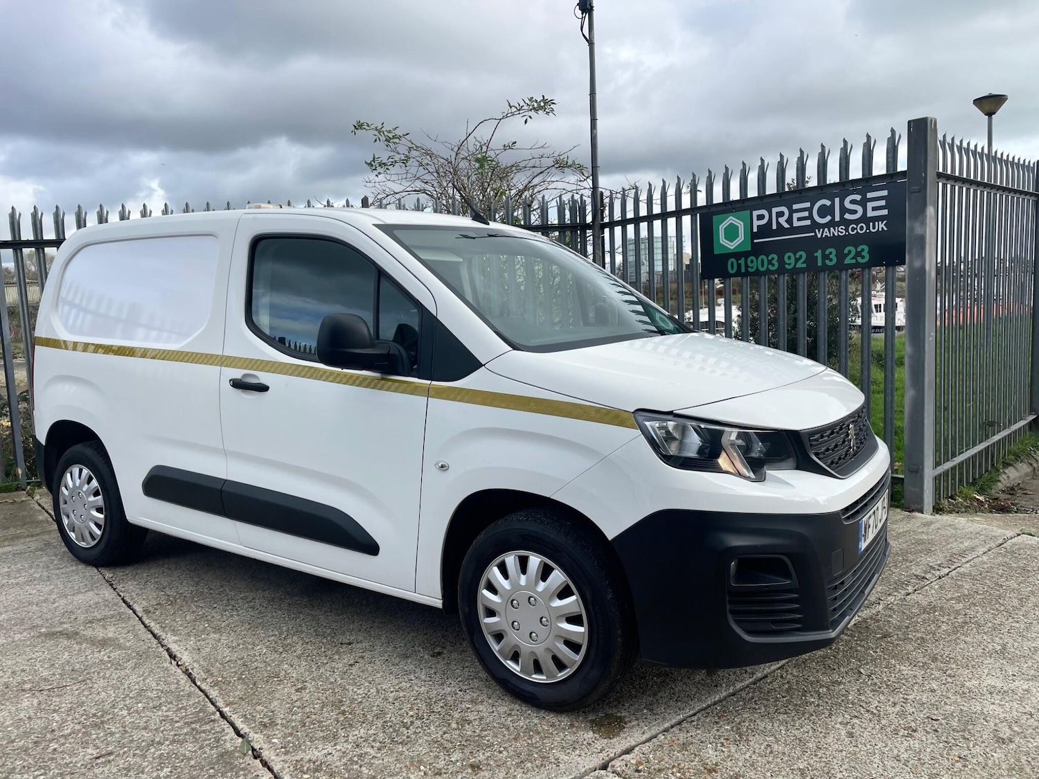 Used Peugeot Partner 2020 for sale - 77143975: Photo 20