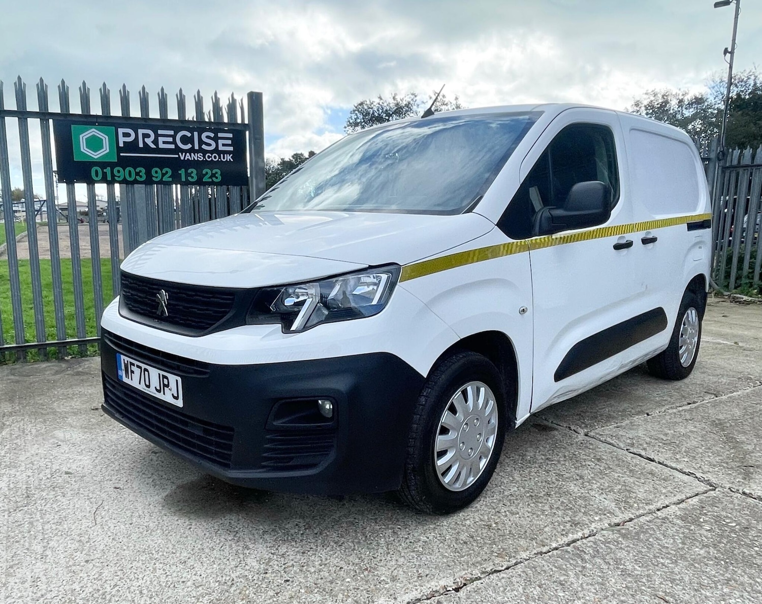 Used Peugeot Partner 2020 for sale - 77143975: Photo 23