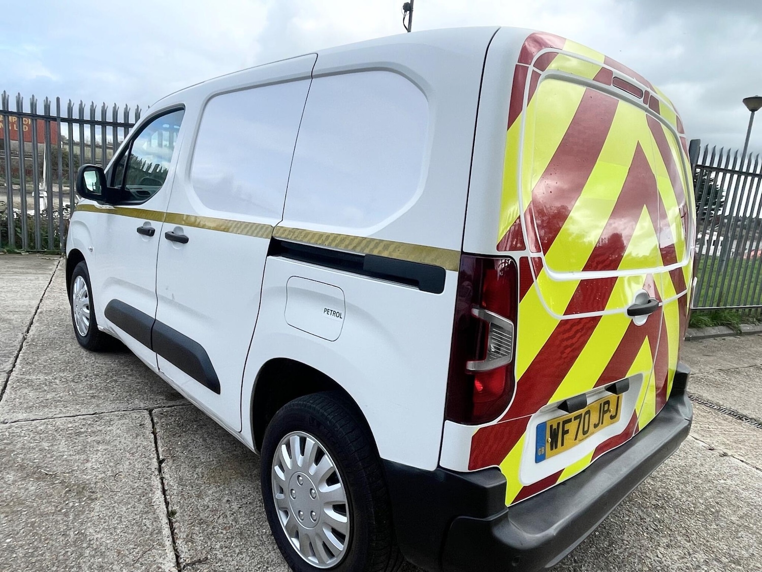 Used Peugeot Partner 2020 for sale - 77143975: Photo 34