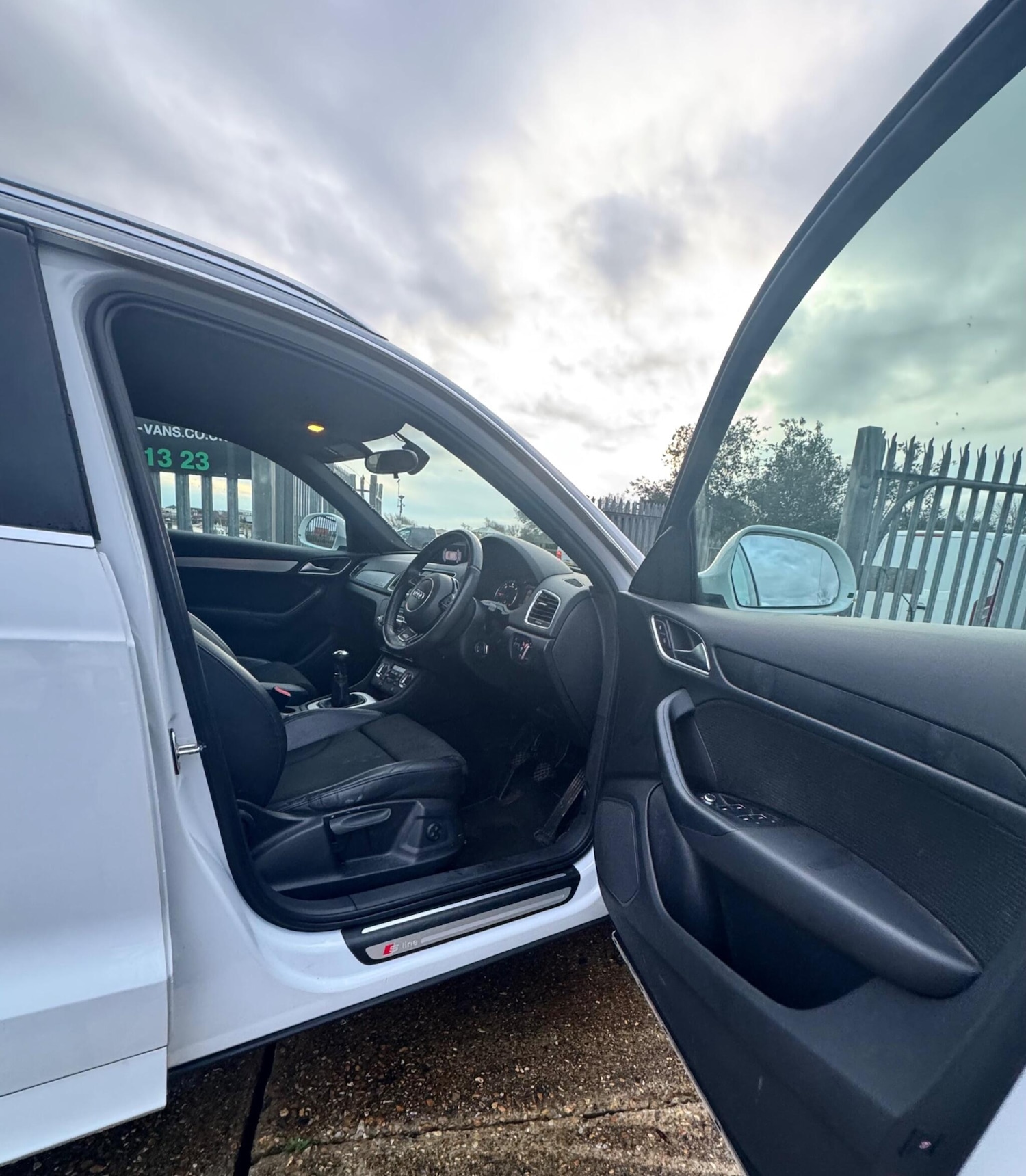 Used Audi Q3 2013 for sale - 77163370: Photo 25