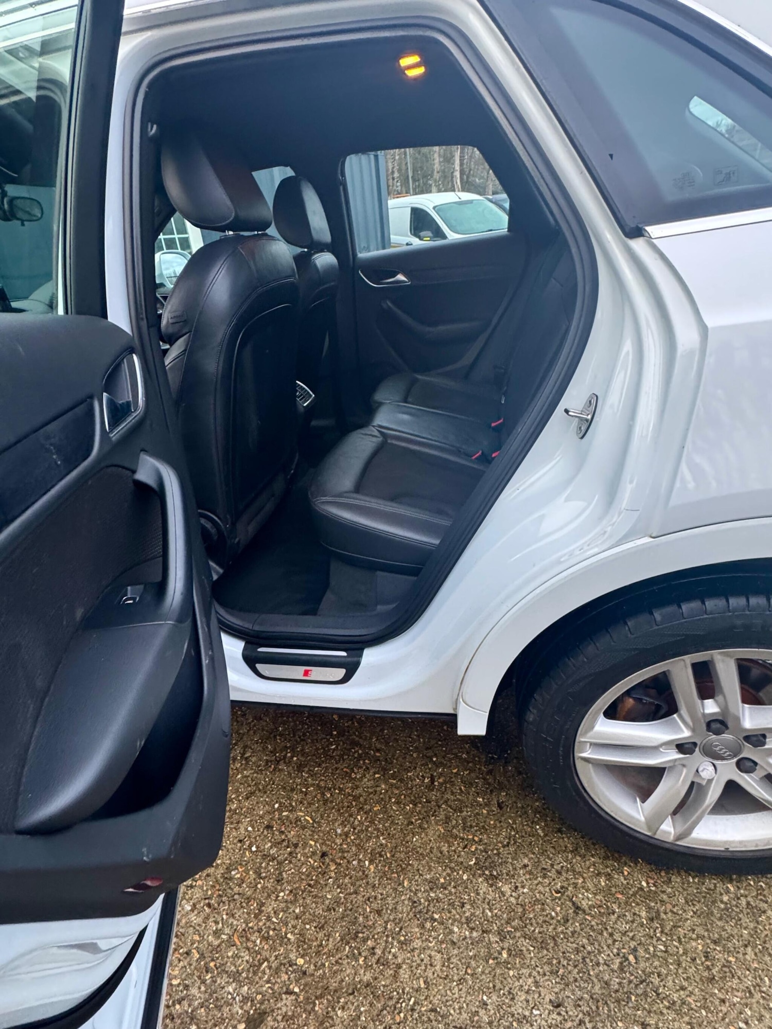 Used Audi Q3 2013 for sale - 77163370: Photo 28